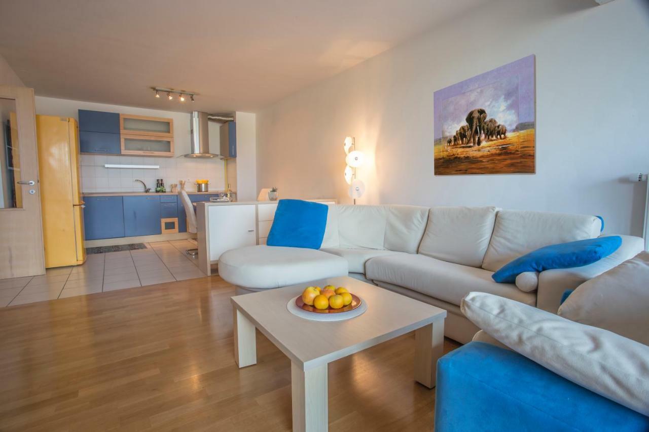 Apartment Mountain And Sea View Koper Exteriör bild